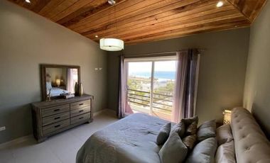 VENTA DE CASA CON VISTA AL MAR EN ROSARITO, BAJA CALIFORNIA