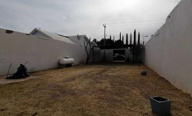 Campastre Las Carolinas, casa en renta con amplio patio y alberca