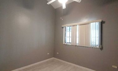 Campastre Las Carolinas, casa en renta con amplio patio y alberca