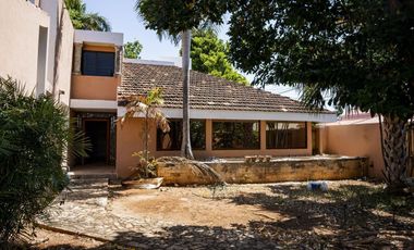 En Venta, Casa en la Col. México Nte, Esquina, 6 Rec. 6 baños Terreno 1,160 m2