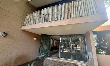En Venta, Casa en la Col. México Nte, Esquina, 6 Rec. 6 baños Terreno 1,160 m2
