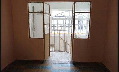 CASA EN RENTA COL. EL PARQUE, VENUSTIANO CARRANZA, CDMX