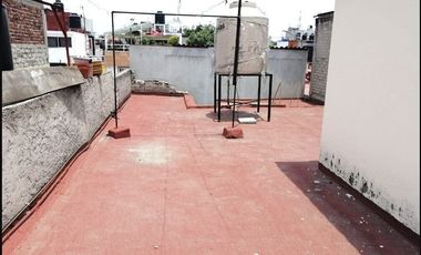 CASA EN RENTA COL. EL PARQUE, VENUSTIANO CARRANZA, CDMX