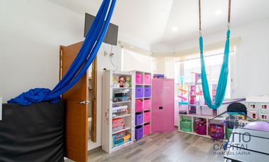 Venta de Casa en Bosque Esmeralda, Atizapán