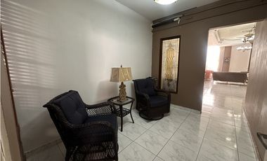VENTA CASA  EN ALTOS DEL BOSQUE, EL DORAL  329.82MTR