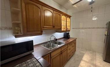 VENTA CASA  EN ALTOS DEL BOSQUE, EL DORAL  329.82MTR