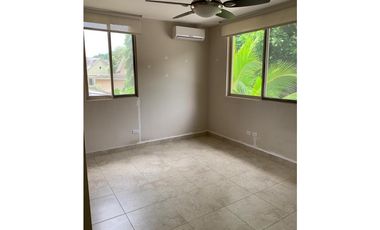 ALQUILER DE CASA EN CLAYTON, EMBASSY GARDEN