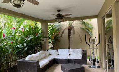 ALQUILER DE CASA EN CLAYTON, EMBASSY GARDEN