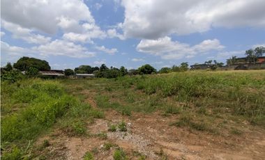 Se vende finca comercial de 2 Has en el centro de la Chorrera (DR)
