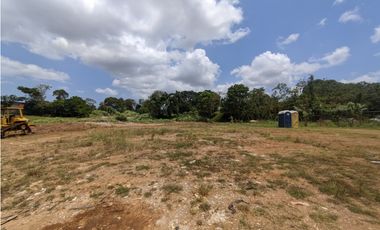 Se vende finca comercial de 2 Has en el centro de la Chorrera (DR)
