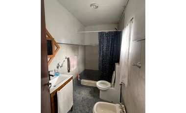 casa dos habitaciones y garage