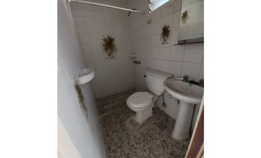 CASA PH FRENTE CALLE PARIS Y SARRACHAGA