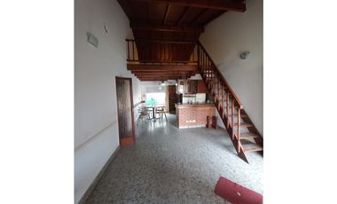 CASA PH FRENTE CALLE PARIS Y SARRACHAGA