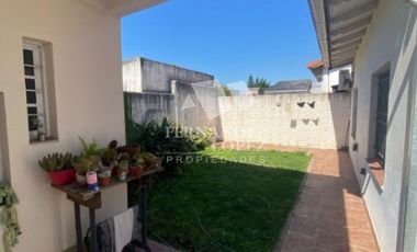 Casa en venta en Quilmes Sur