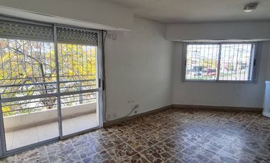 Departamento Tipo Casa en alquiler en Lanus Oeste