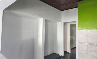CASA 3 AMBIENTES CON PISCINA- QUINCHO - GALERIA