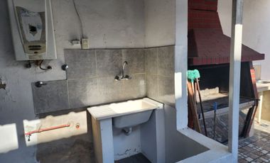 CASA 3 AMBIENTES CON PISCINA- QUINCHO - GALERIA