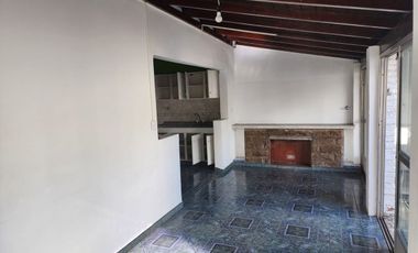CASA 3 AMBIENTES CON PISCINA- QUINCHO - GALERIA