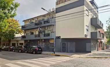 VENTA PH 2 AMB - PATIO - Liniers