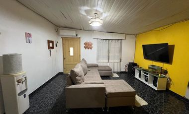 VENTA CASA 3 AMBIENTES EN BOSQUES