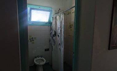 ALQUILER CASA PARA OFICINA O CONSULTORIO