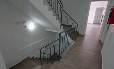 ALQUILER HAEDO DEPTO 2 AMBIENTES 40 M2 FRENTE