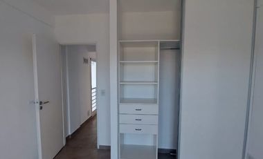 ALQUILER HAEDO DEPTO 2 AMBIENTES 40 M2 FRENTE