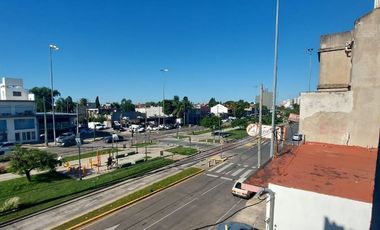 ALQUILER HAEDO DEPTO 2 AMBIENTES 40 M2 FRENTE