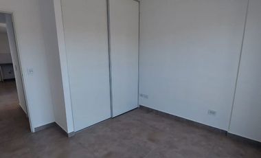ALQUILER HAEDO DEPTO 2 AMBIENTES 40 M2 FRENTE