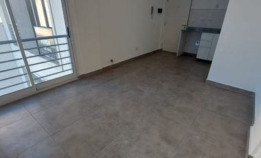 ALQUILER HAEDO DEPTO 2 AMBIENTES 40 M2 FRENTE