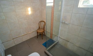 Casa Moderna de 2 dormitorios y pileta en Arroyo L