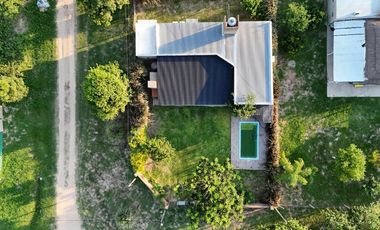 Casa Moderna de 2 dormitorios y pileta en Arroyo L