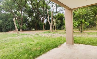 CASA VENTA PRADERAS 57 CAÑUELAS 4 AMBIENTES COCHER