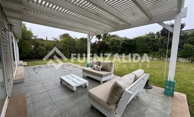 Casa en Arriendo en Santa María del mar