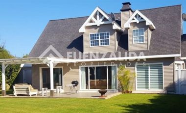 Casa en Arriendo en Santa María del mar