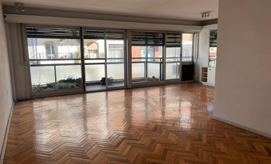 DEPARTAMENTO EN ALQUILER 4 AMBIENTES CON COCHERA