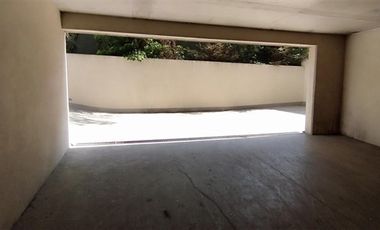 Local Comercial en Arriendo en A pasos del Mall Alto las Condes