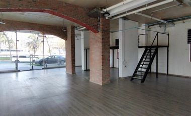 Local Comercial en Arriendo en A pasos del Mall Alto las Condes