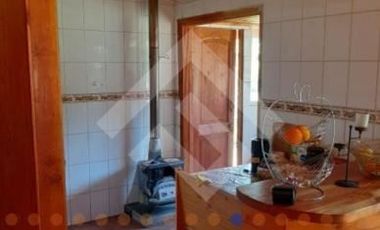 Agrícola en Venta en Río Teno/ J-25/ Río El Manzano
