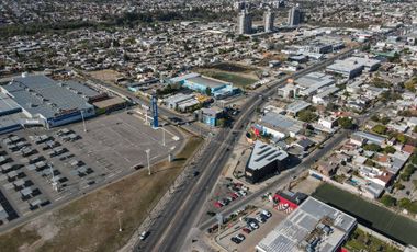 VENTA OFICINA LOCAL COMERCIAL 700M2 ZONA NORTE