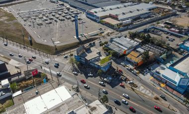 VENTA OFICINA LOCAL COMERCIAL 700M2 ZONA NORTE
