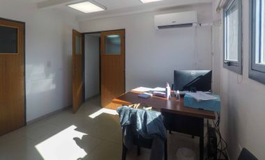VENTA OFICINA LOCAL COMERCIAL 700M2 ZONA NORTE