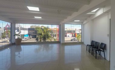 VENTA OFICINA LOCAL COMERCIAL 700M2 ZONA NORTE