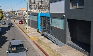 VENTA OFICINA LOCAL COMERCIAL 700M2 ZONA NORTE