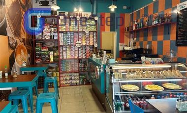 Local Comercial en Venta en Derecho de Llaves de Cafetería de Alta Demanda con Franquicia de Té. Santiago Centro.