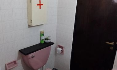 VENTA CASA 3 AMB. C/COCH PATIO PARRILLA EN MATHEU