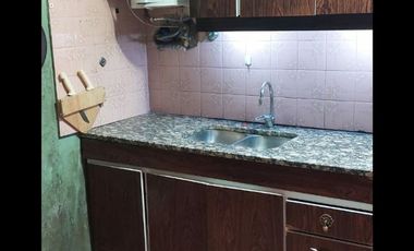VENTA DE CASA EN TEMPERLEY CON GARAGE y GRAN LOTE
