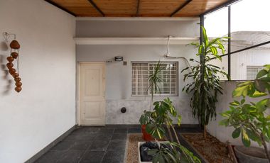 VENTA PH 2 AMB EN CASEROS-PERMUTA-