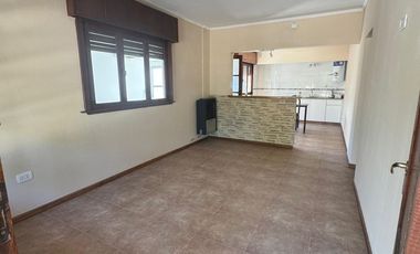 CASA EN VENTA EN JUAN JOSÉ PASO