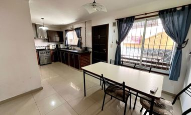 CASA 3 AMB EN VENTA EN SANTA CLARA GRAN PARQUE